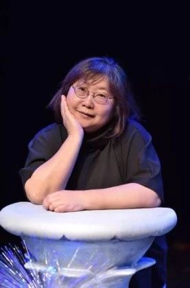 今日上演 | 家庭音乐剧《故宫里的大怪兽之消失的龙女嫁衣》 北演演艺 家庭 音乐剧 故宫里的大怪兽之消失的龙女嫁衣 时间 地点 北京海淀剧院 票价 VIP 套票 价格 崇真艺客